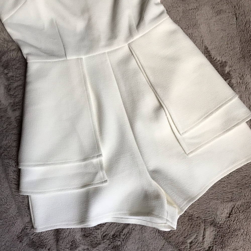 Misguided Racer Neck Peplum Playsuit - Picture 6 of 8